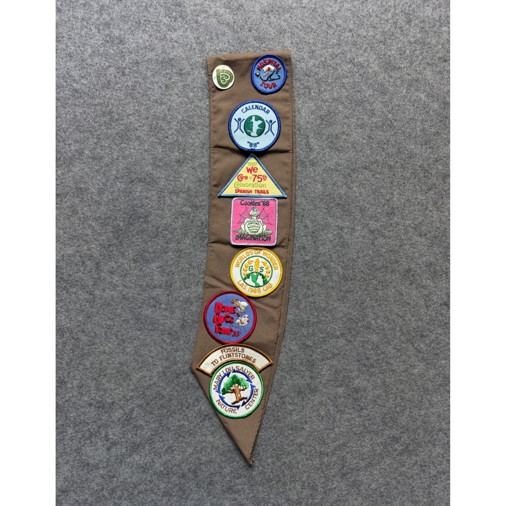 Vintage Girl Scouts USA Spanish Trails Sash Troop 213 Late 1980s Patches Brown